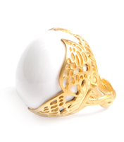 WINGED WHITE AGATE RING